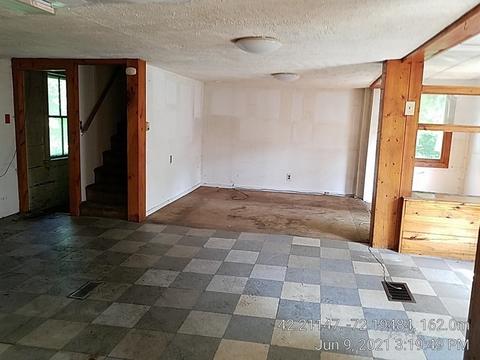 41 Maple St, Warren, MA 01083 photo 5