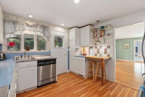 9 Pine Hill Rd, Danvers, MA 01923 photo 13