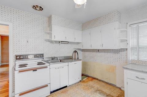 24 Commonwealth Ave, Worcester, MA 01604 photo 15