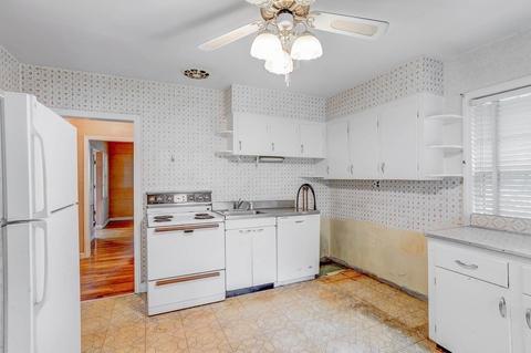 24 Commonwealth Ave, Worcester, MA 01604 photo 16