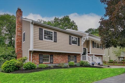 46 Audubon Rd, Reading, MA 01867 photo 2