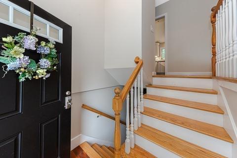 46 Audubon Rd, Reading, MA 01867 photo 4