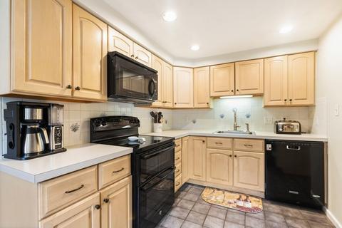 5 Robinson Rd, Beverly, MA 01915 photo 8
