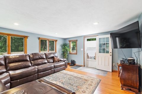 5 Robinson Rd, Beverly, MA 01915 photo 13