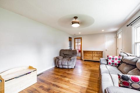 78 Warwick Rd, Chicopee, MA 01020 photo 16