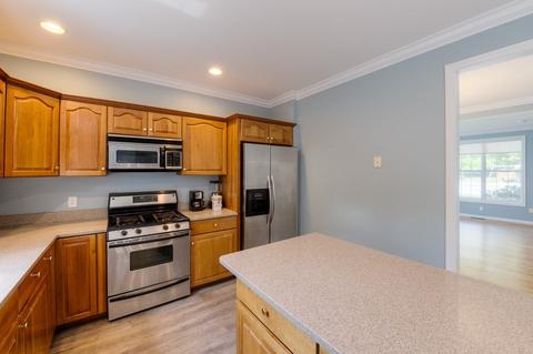 5 Rainbow Dr, Worcester, MA 01605 photo 7