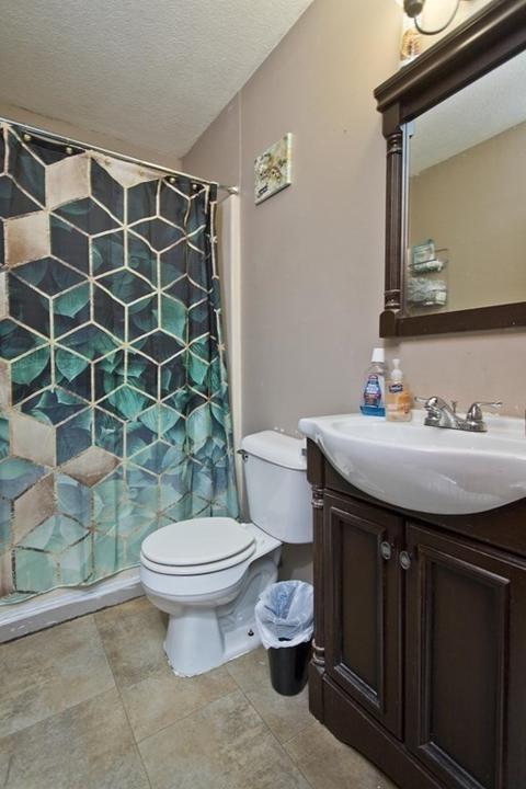 116 Methuen St, Springfield, MA 01119 photo 9