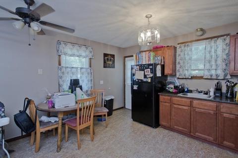116 Methuen St, Springfield, MA 01119 photo 4