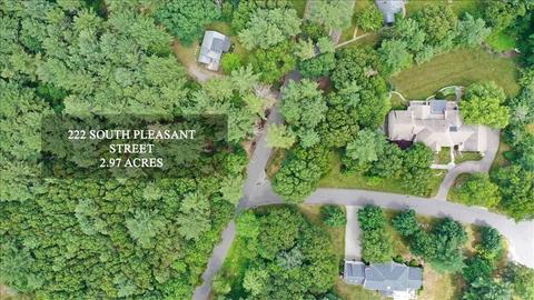 222 S Pleasant St, Hingham, MA 02043 photo 2
