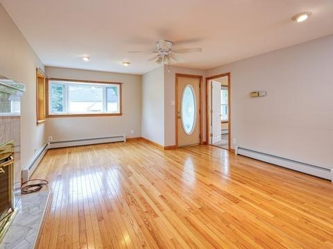 49 Poland St, Webster, MA 01570 photo 3