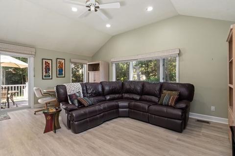 77 Bonwood, Needham, MA 02492 photo 15