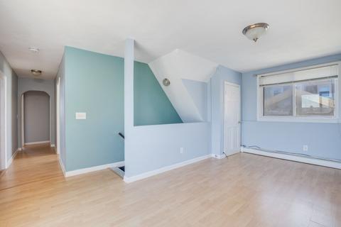 31 Chestnut St #3, Gloucester, MA 01930 photo 7