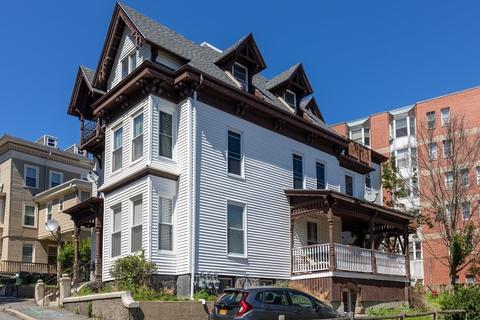 31 Chestnut St #3, Gloucester, MA 01930 photo 2