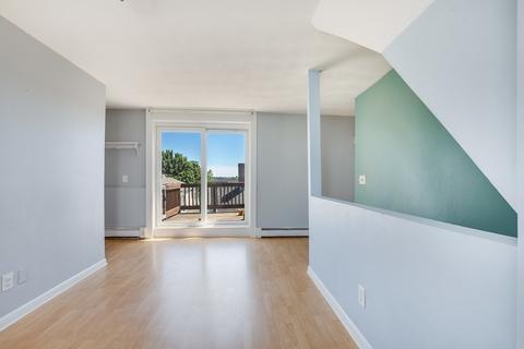31 Chestnut St #3, Gloucester, MA 01930 photo 5