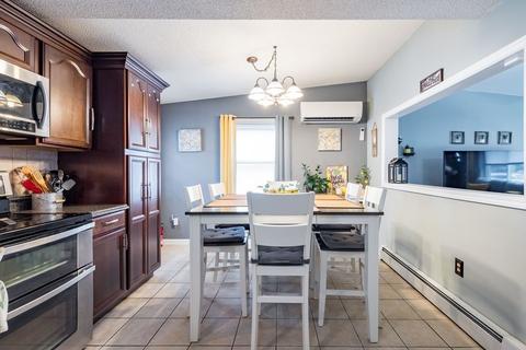 5 Dell Pl, Springfield, MA 01118 photo 10