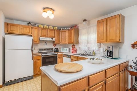 237 Park St, Easthampton, MA 01027 photo 10