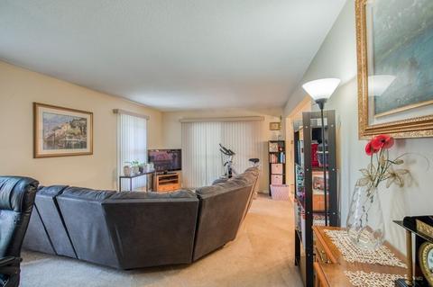 30 Halifax Ct #E, Springfield, MA 01108 photo 15
