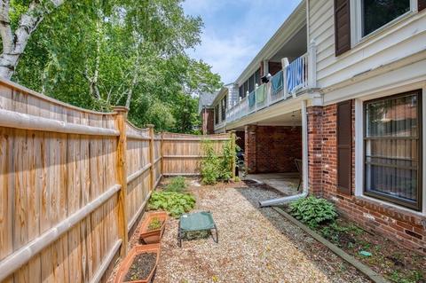 30 Halifax Ct #E, Springfield, MA 01108 photo 26