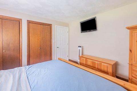 170 Pilgrim Rd, Braintree, MA 02184 photo 24