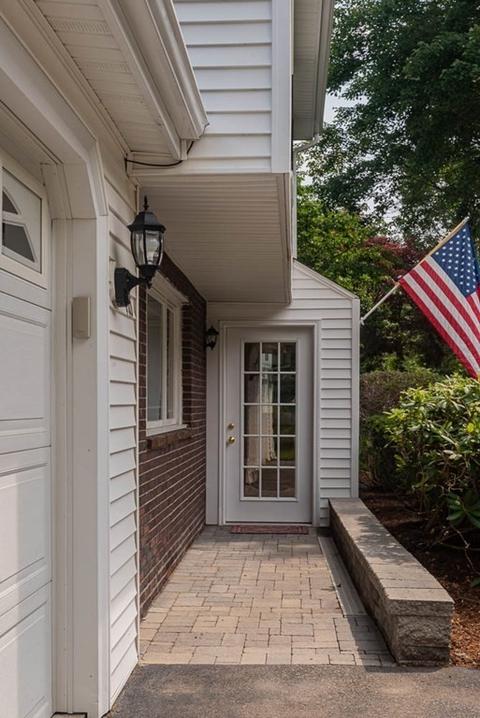 170 Pilgrim Rd, Braintree, MA 02184 photo 5