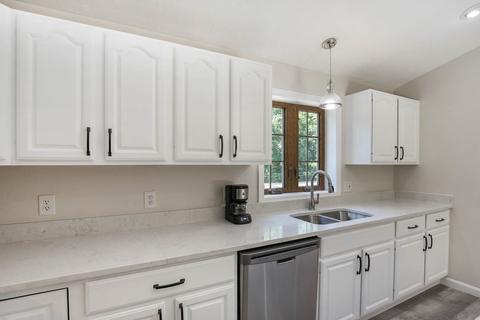 9 Riverside Dr, Webster, MA 01570 photo 13