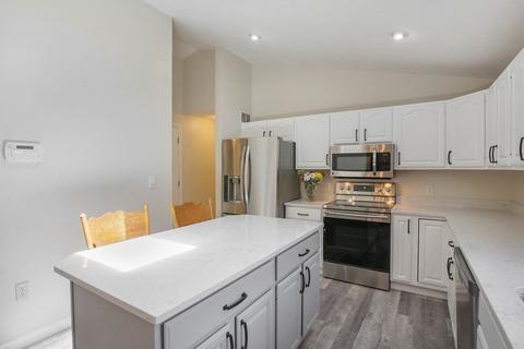 9 Riverside Dr, Webster, MA 01570 photo 16