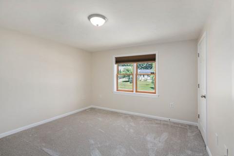 9 Riverside Dr, Webster, MA 01570 photo 18
