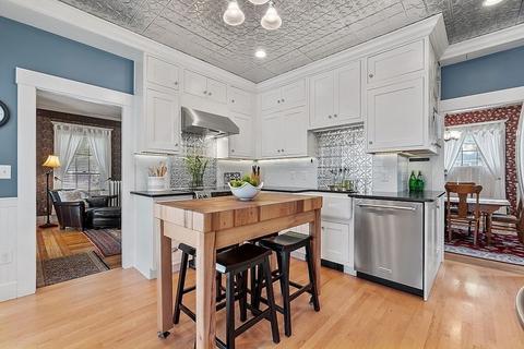 49 Chute St, Reading, MA 01867 photo 5