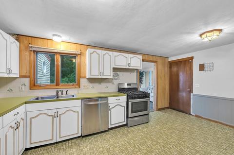 41 Louis Rd, Springfield, MA 01118 photo 7