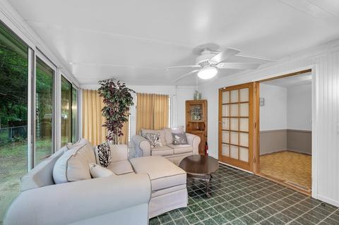 41 Louis Rd, Springfield, MA 01118 photo 9