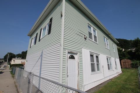 71 Chilmark St, Worcester, MA 01604 photo 2
