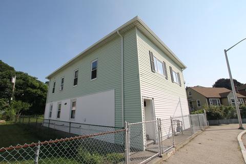 71 Chilmark St, Worcester, MA 01604 photo 3