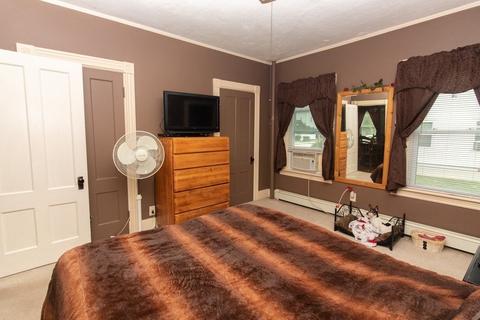 511 School St, Webster, MA 01570 photo 9