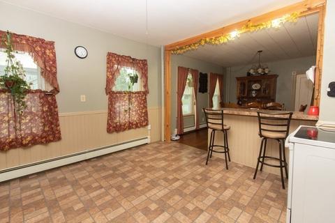 511 School St, Webster, MA 01570 photo 5