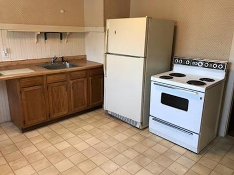 142 Bloomfield St, Springfield, MA 01108 photo 12