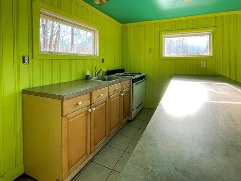 17 Arnold Rd, Douglas, MA 01516 photo 5