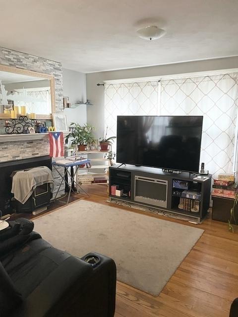 71 Brunswick St, Springfield, MA 01108 photo 6