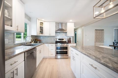 159 Albert St, West Springfield, MA 01089 photo 5