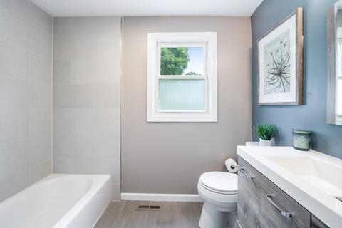 159 Albert St, West Springfield, MA 01089 photo 25