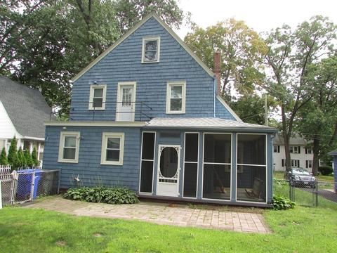 86 Perkins St, Springfield, MA 01118 photo 6