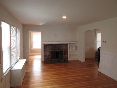 86 Perkins St, Springfield, MA 01118 photo 8