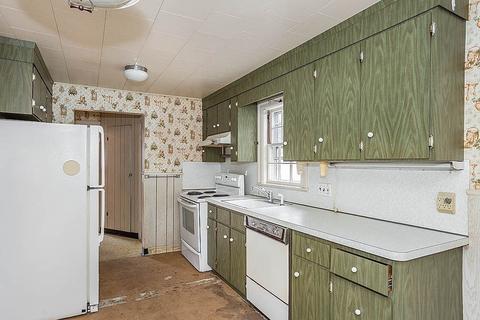 46 Eustis St, Arlington, MA 02476 photo 8