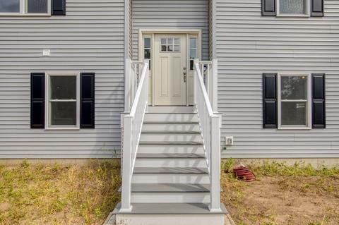 6 Delaware Ave, Springfield, MA 01119 photo 2