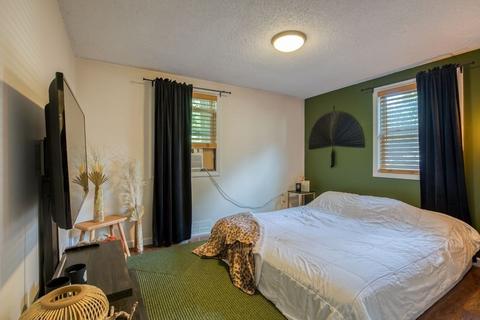 115 Hudson St, Springfield, MA 01118 photo 9
