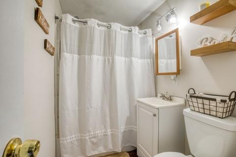 115 Hudson St, Springfield, MA 01118 photo 10