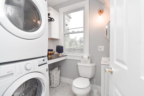 187 Westminster St, Springfield, MA 01109 photo 14