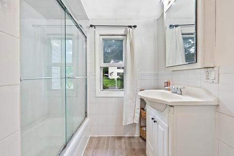 23 Mohawk Cir, Georgetown, MA 01833 photo 8