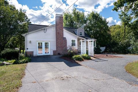 195 E Union St, Ashland, MA 01721 photo 5