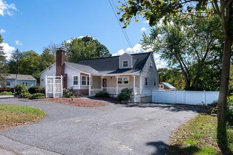195 E Union St, Ashland, MA 01721 photo 3
