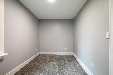 56 James St, Springfield, MA 01105 photo 12